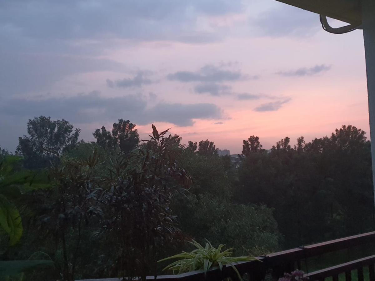 Serene Home Stay Bengaluru Zewnętrze zdjęcie